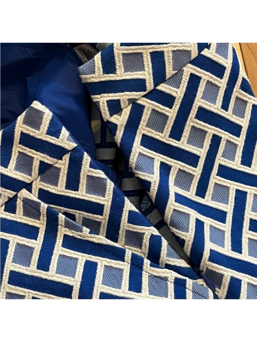 Trina Turk Kick Flare Fringe Trim Pant in Majorelle Blue & White size six (6) - Picture 8 of 11